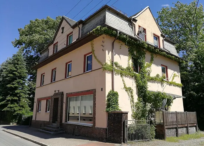 Attic Am Hegebach Mit Netflix Und Parkplatz Self Check-in Oelsnitz (Erzgebirge)