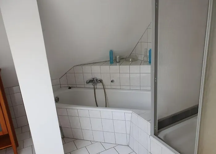 Attic Am Hegebach Mit Netflix Und Parkplatz Self Check-in 公寓 Oelsnitz (Erzgebirge)