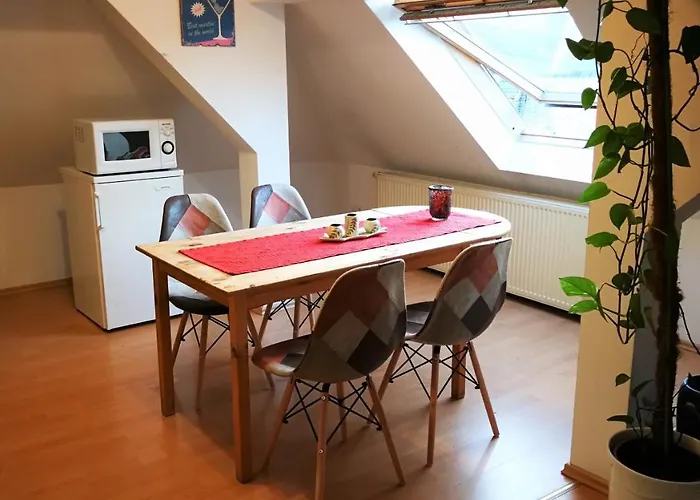 Attic Am Hegebach Mit Netflix Und Parkplatz Self Check-in *